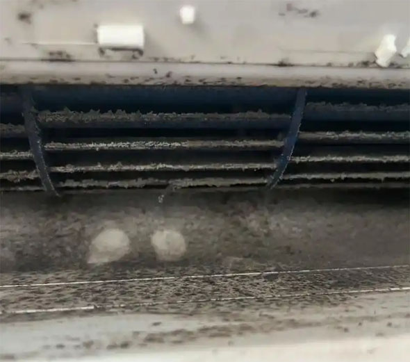 紫金空调吹的风有股烧焦味是怎么回事